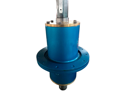 隔倉(cāng)傳動(dòng)裝置